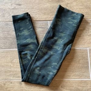 Spanx Camo Leggings Seamless